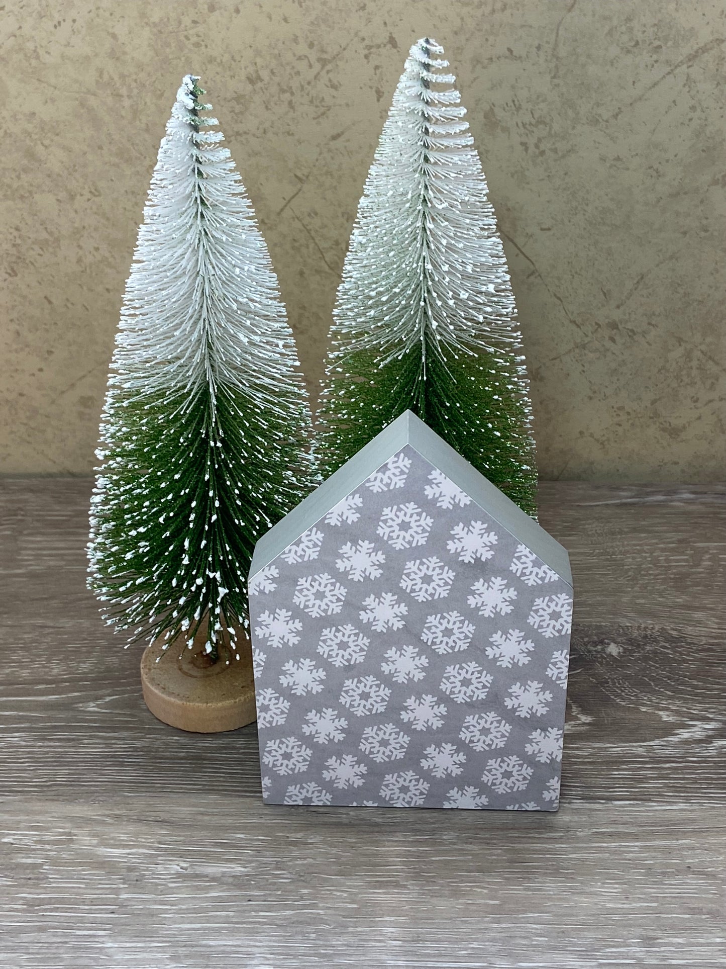 Snowflakes - Medium Tiered Tray House