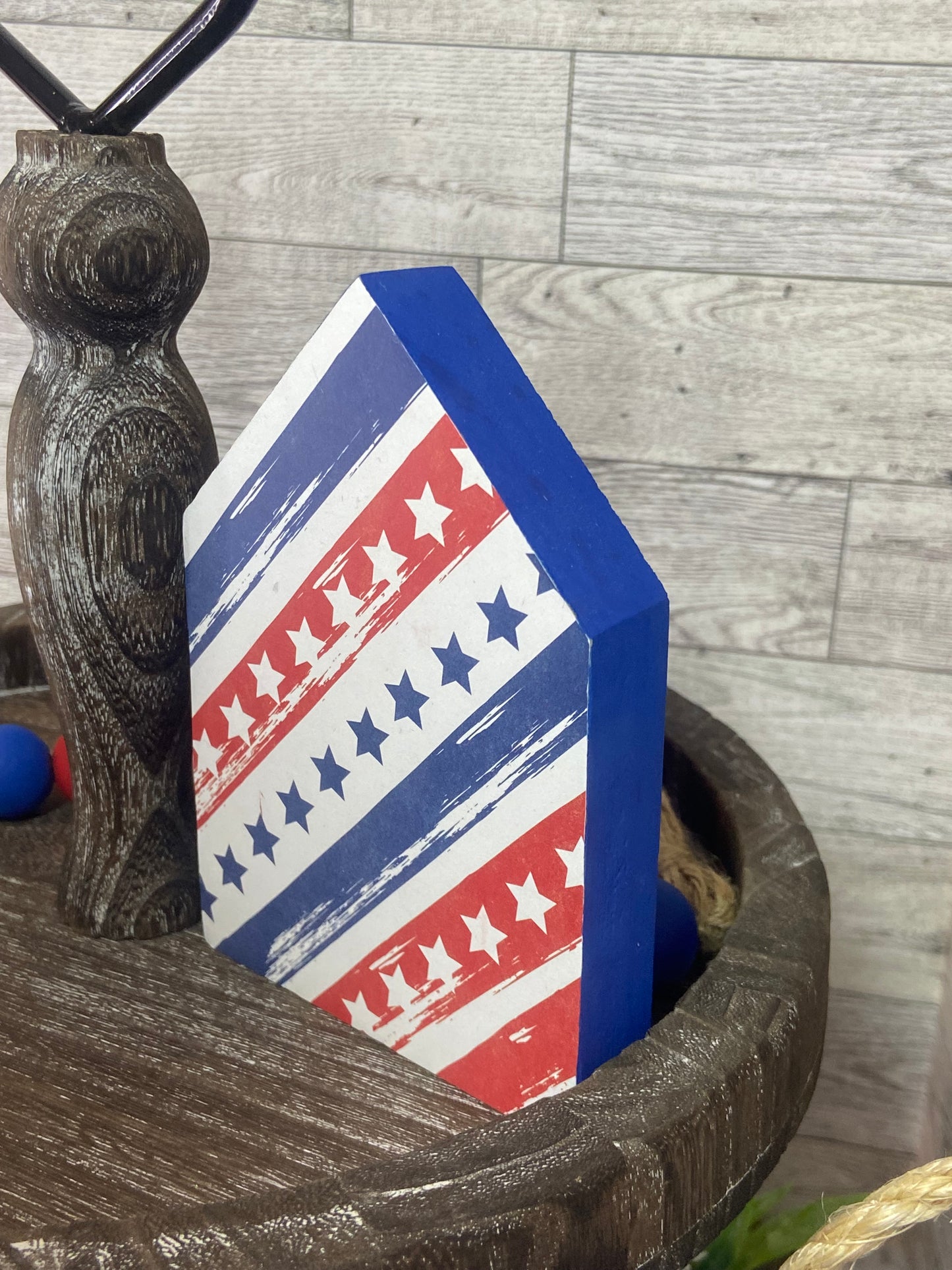 Stars & Stripes - Medium Tiered Tray House