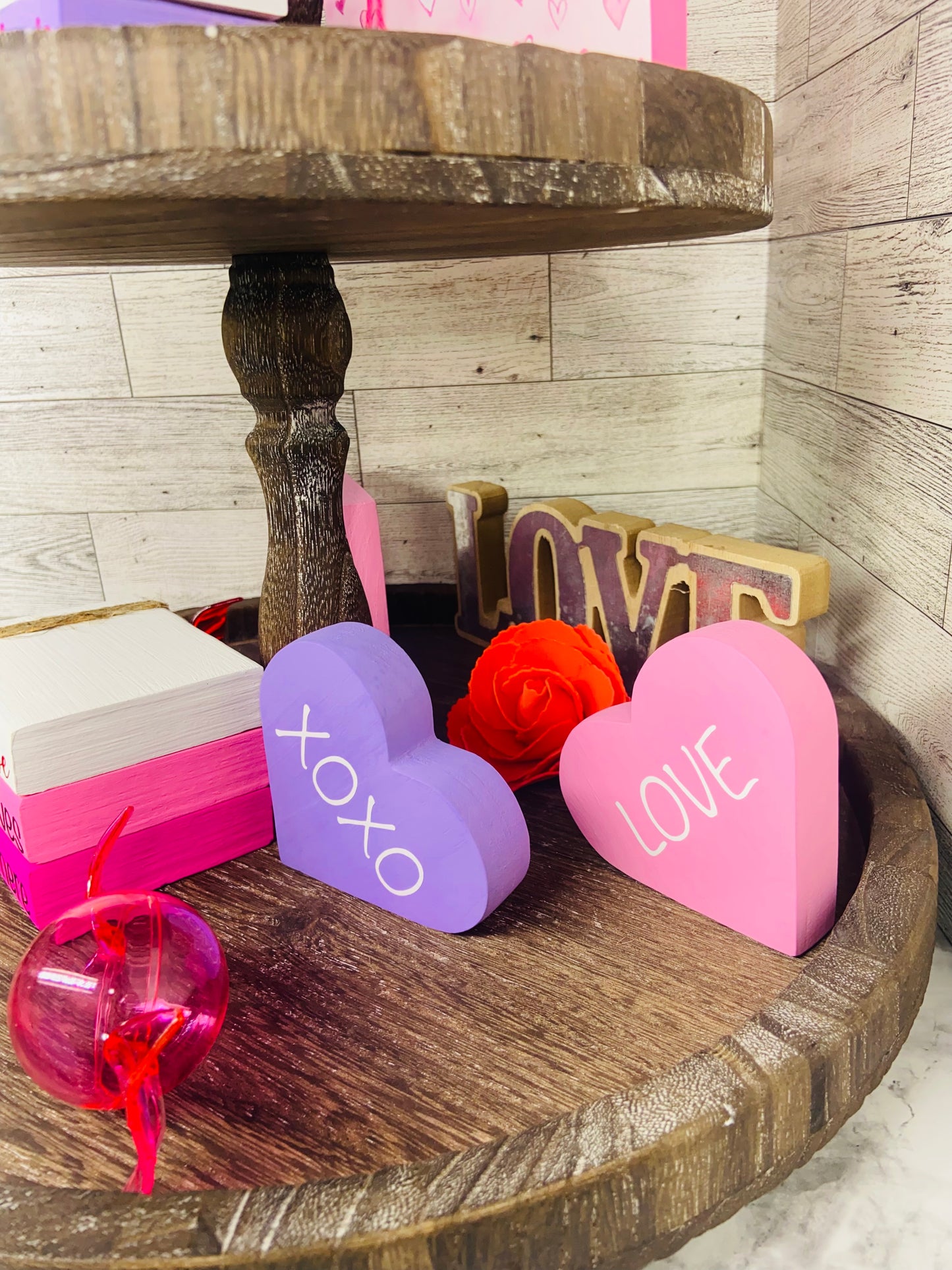 XOXO Heart - Tiered Tray Shelf Sitter