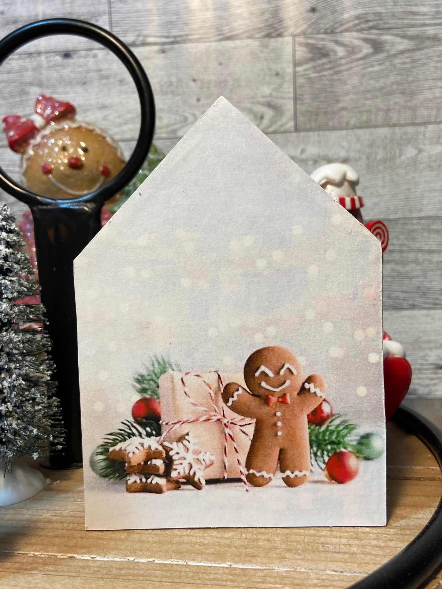 Gingerbread Man - Medium Tiered Tray House