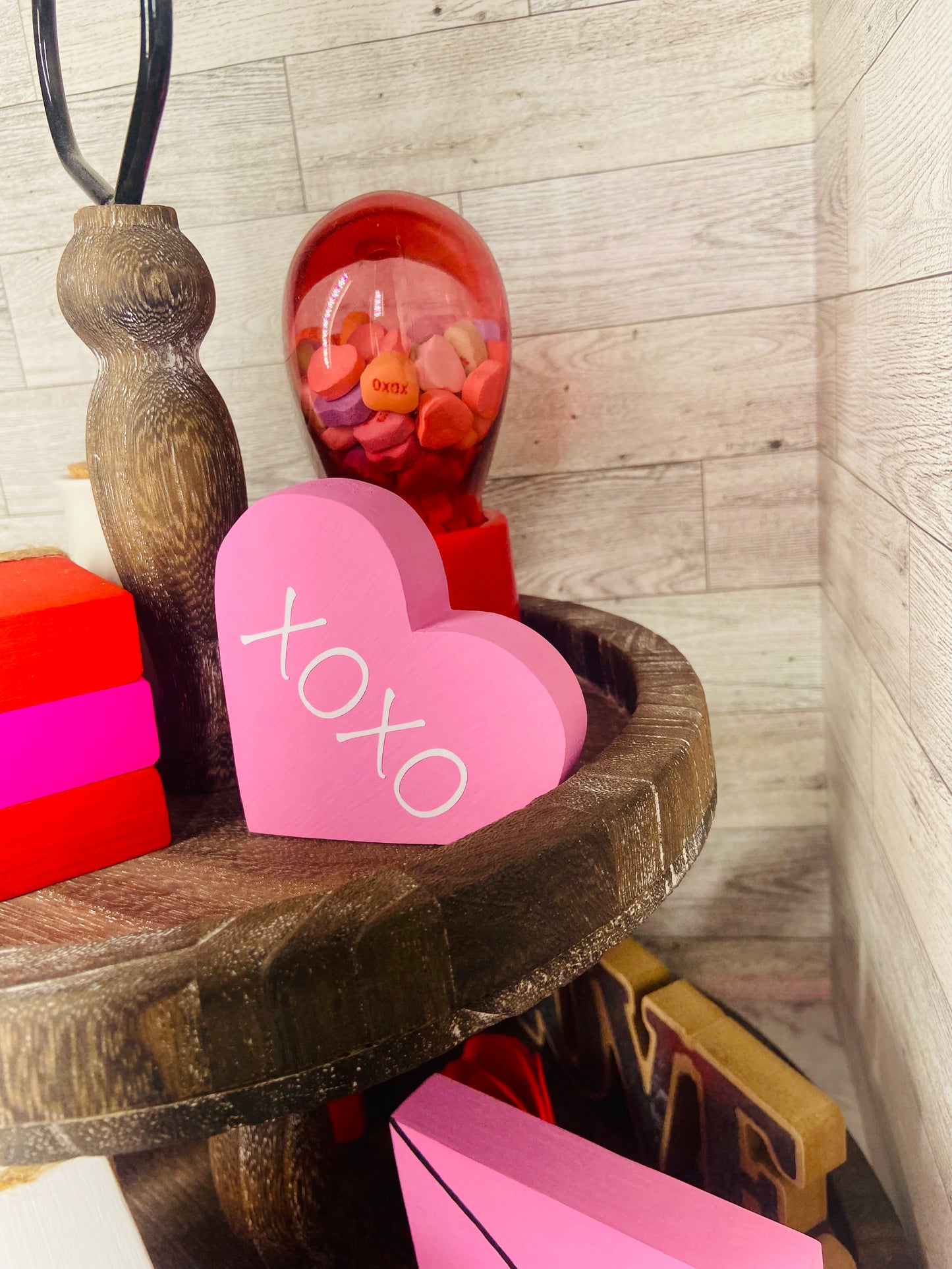 XOXO Heart - Tiered Tray Shelf Sitter