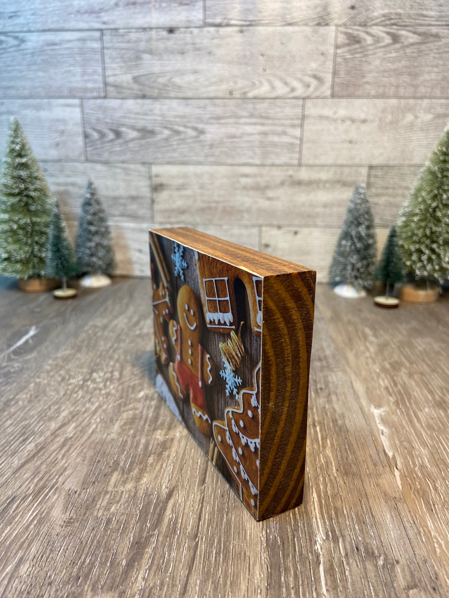 Gingerbread Cookie - Tiered Tray Sign