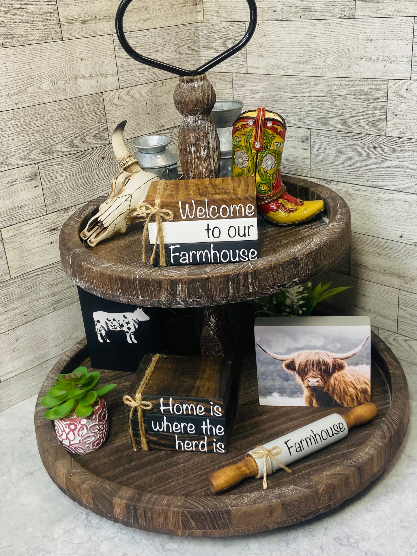 Highland Cow - Tiered Tray Sign