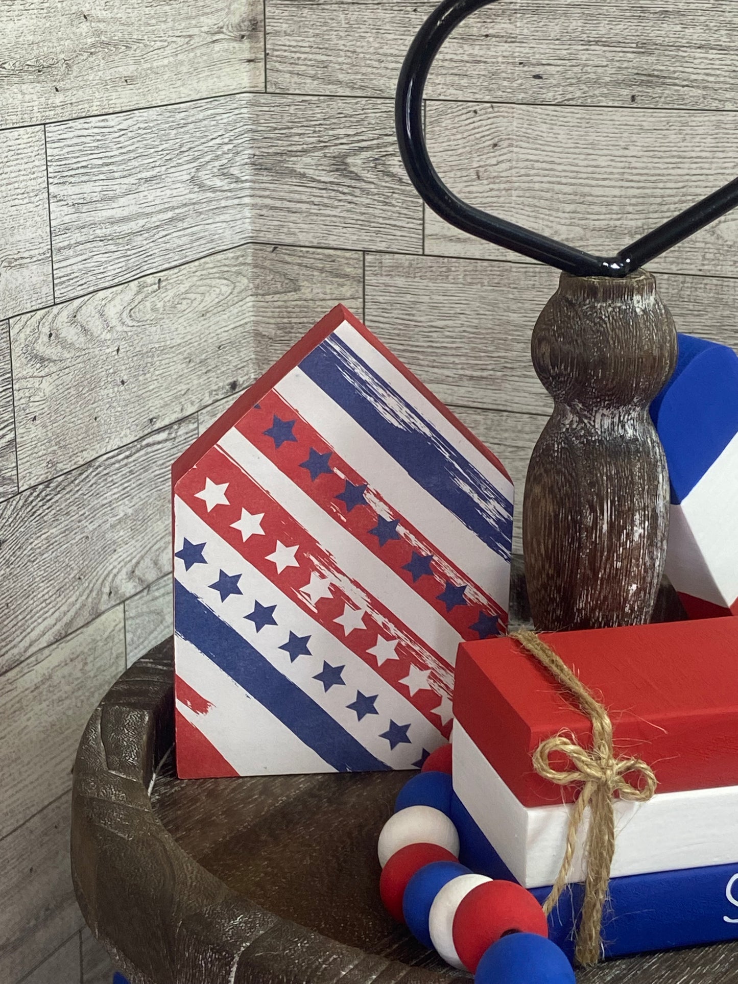 Stars & Stripes - Medium Tiered Tray House