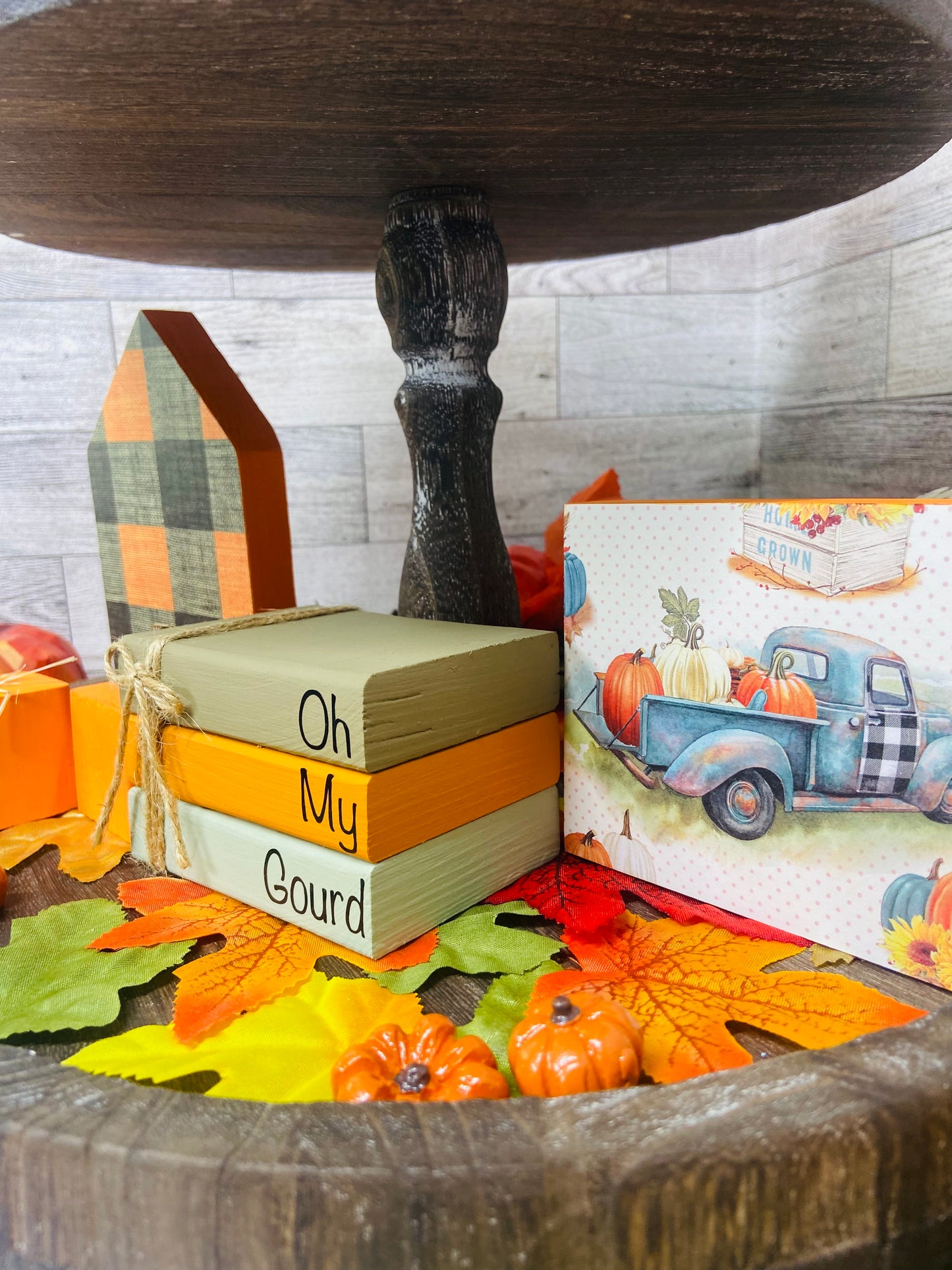 Oh My Gourd - Medium Fall Tiered Tray Book Stack