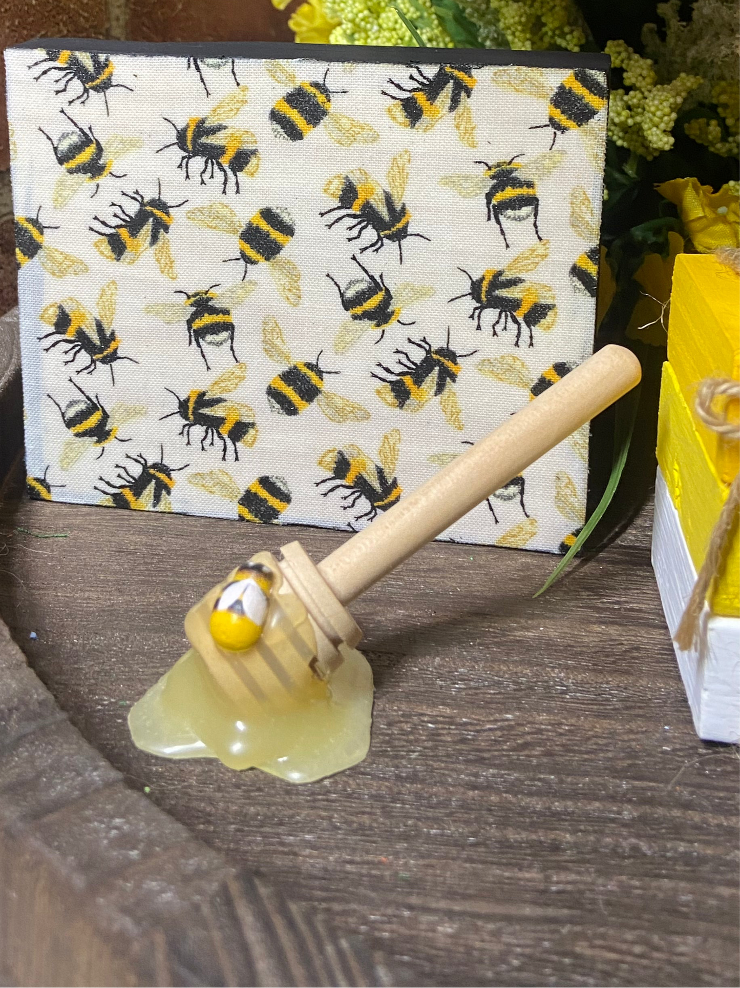 Honey Dipper with Honey Bee