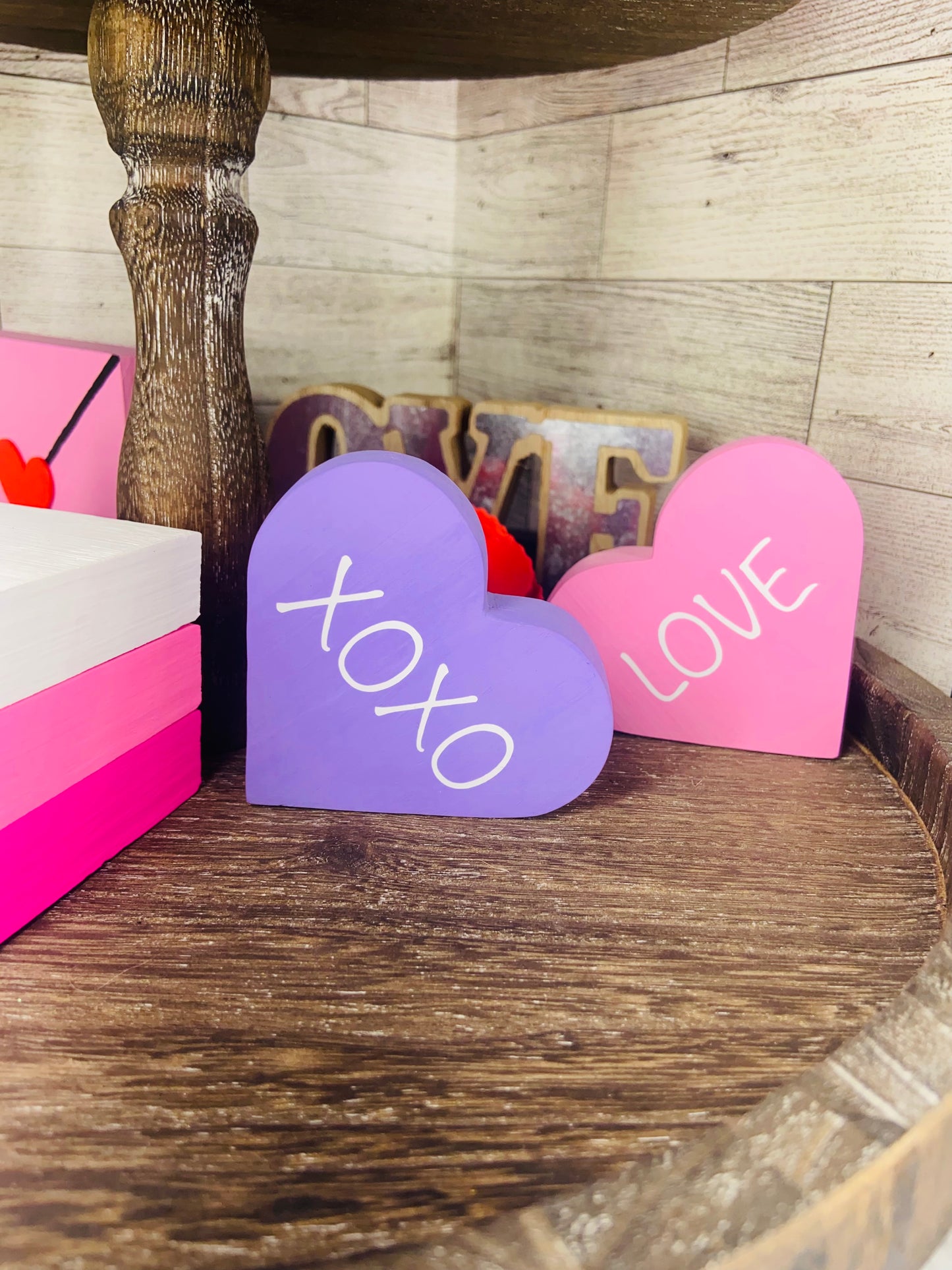 XOXO Heart - Tiered Tray Shelf Sitter