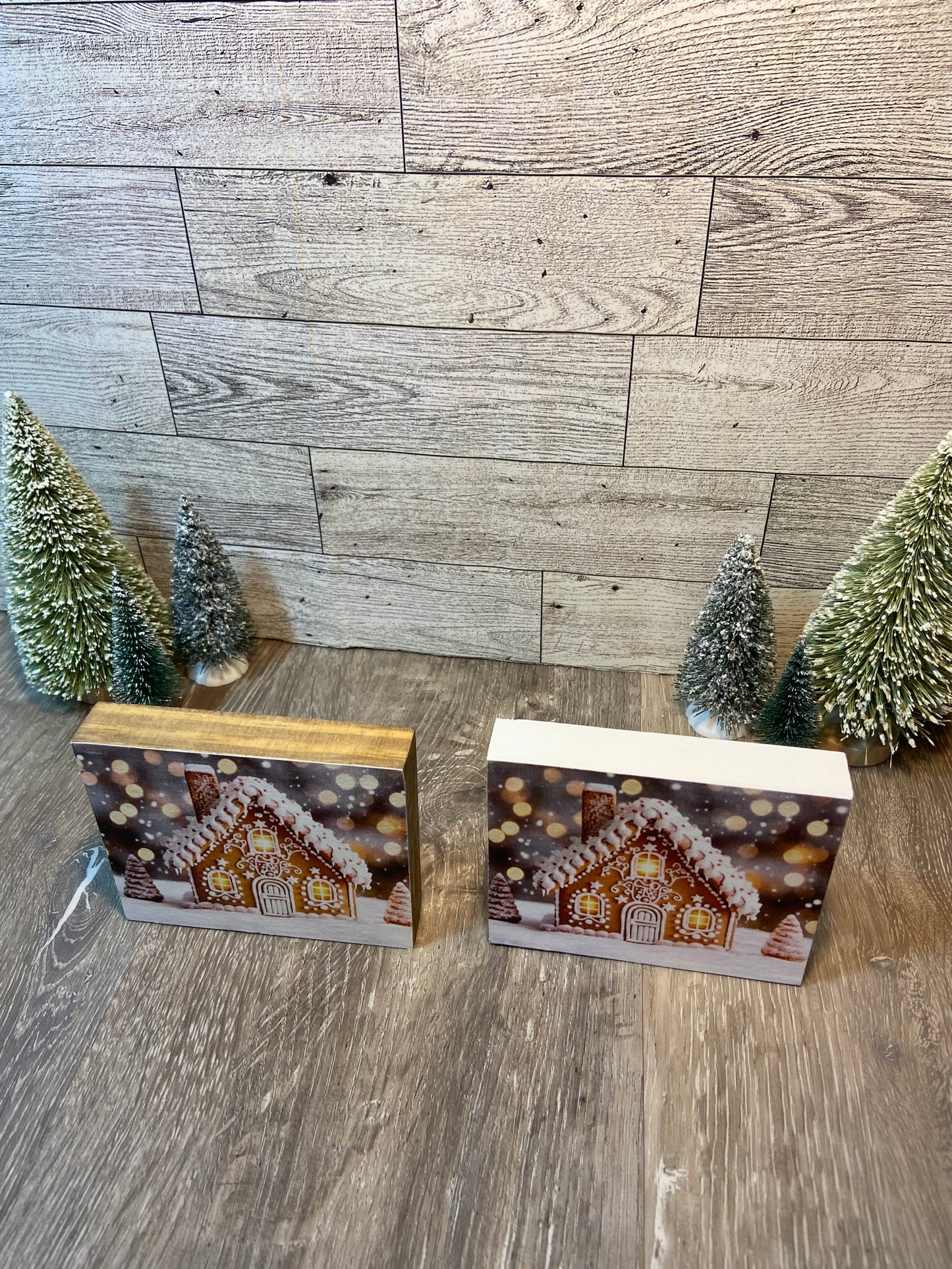 Gingerbread House - Tiered Tray Sign