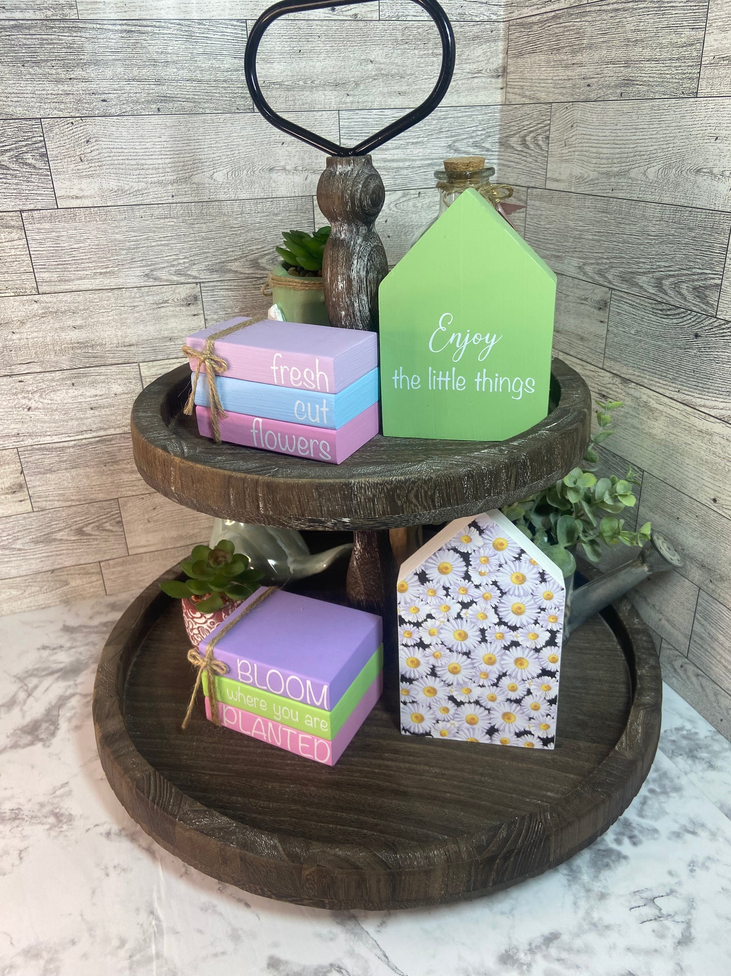 Spring Daisy - Large Tiered Tray House
