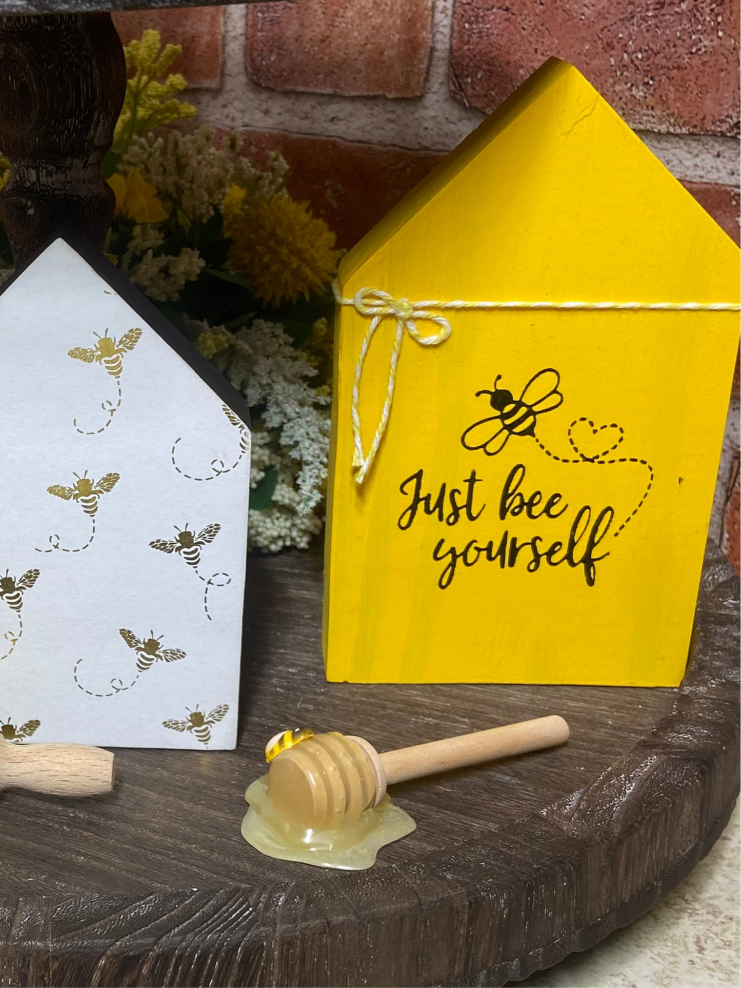 Honey Dipper with Honey Bee