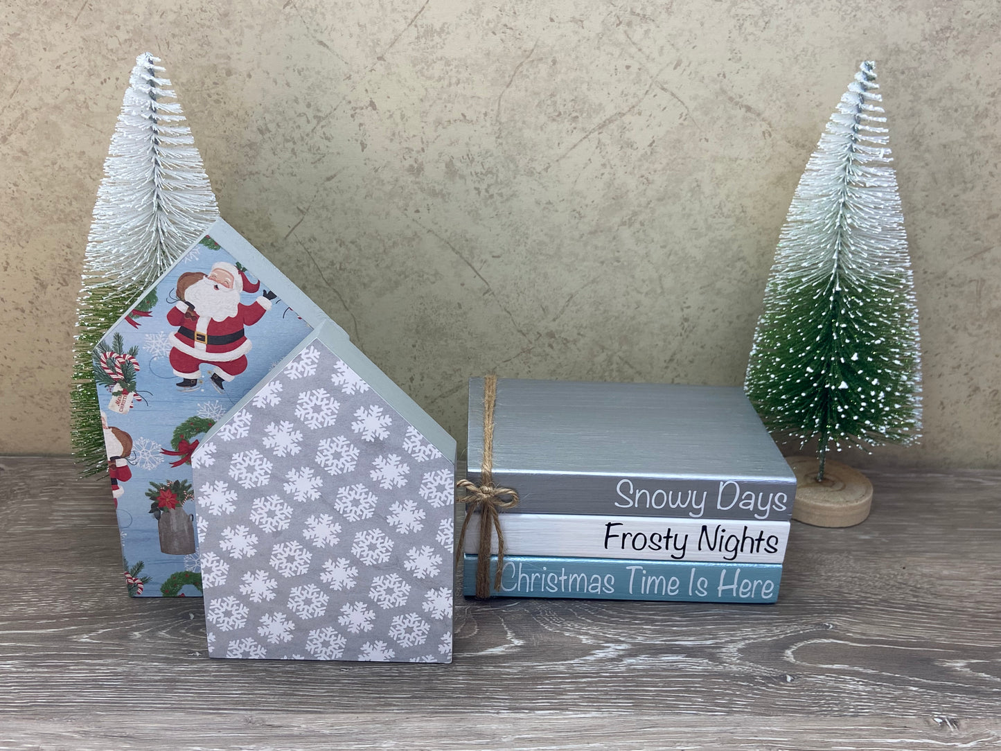Snowflakes - Medium Tiered Tray House