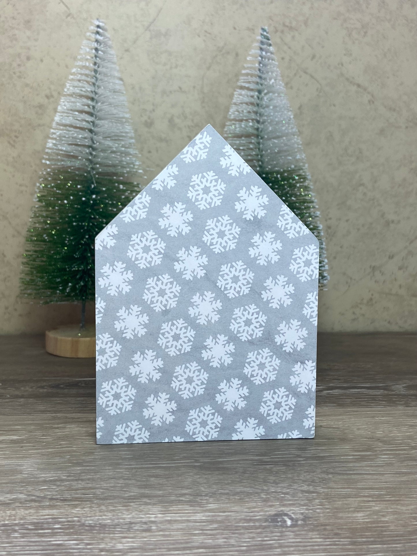 Snowflakes - Medium Tiered Tray House