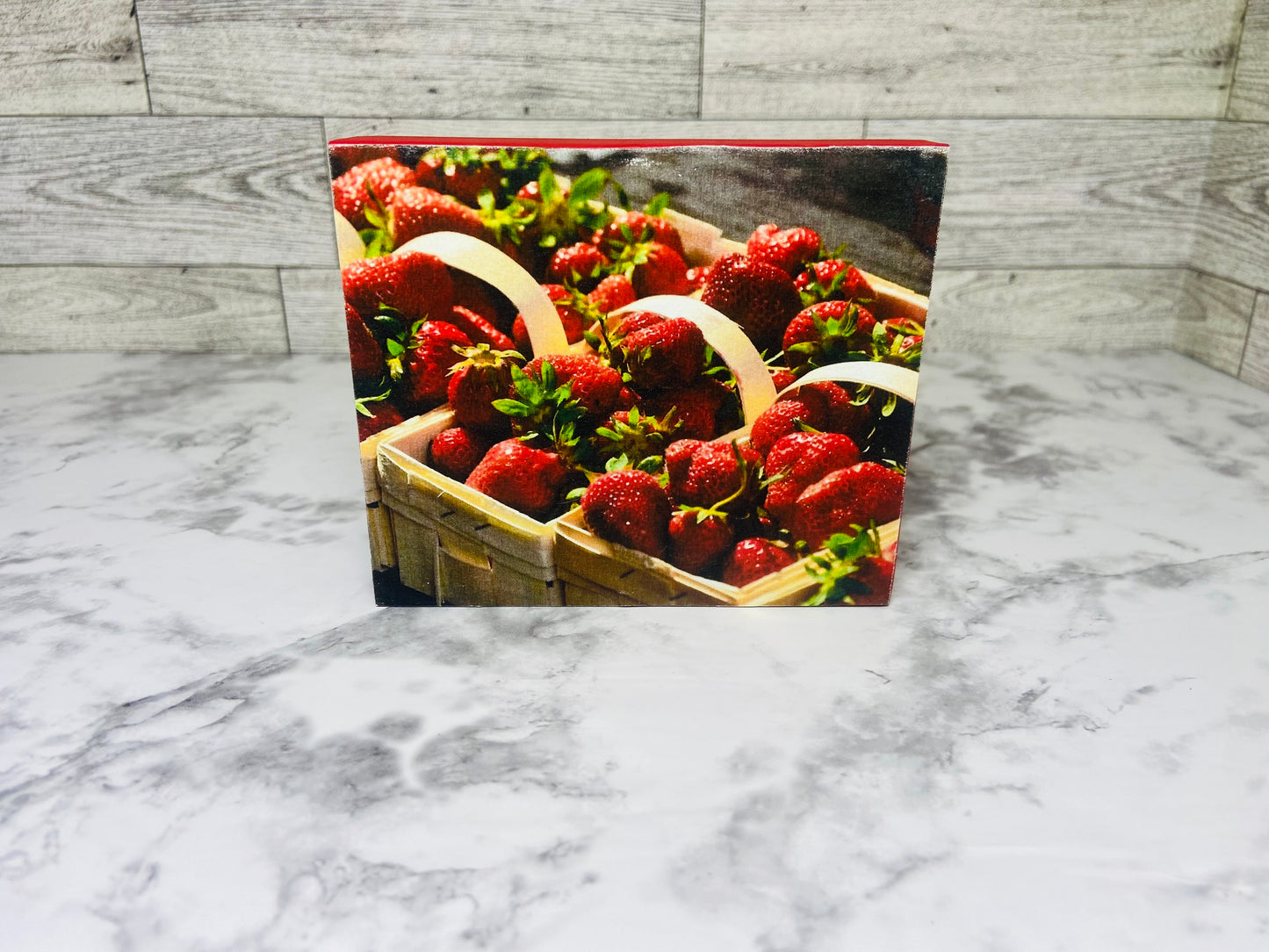 Basket of Strawberries - Tiered Tray Sign