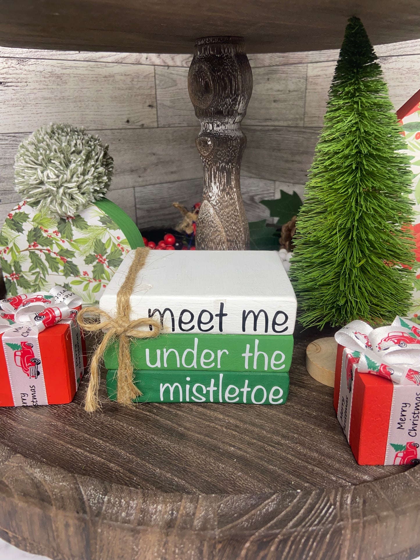 Meet Me Under The Mistletoe - Medium Christmas Tiered Tray Book