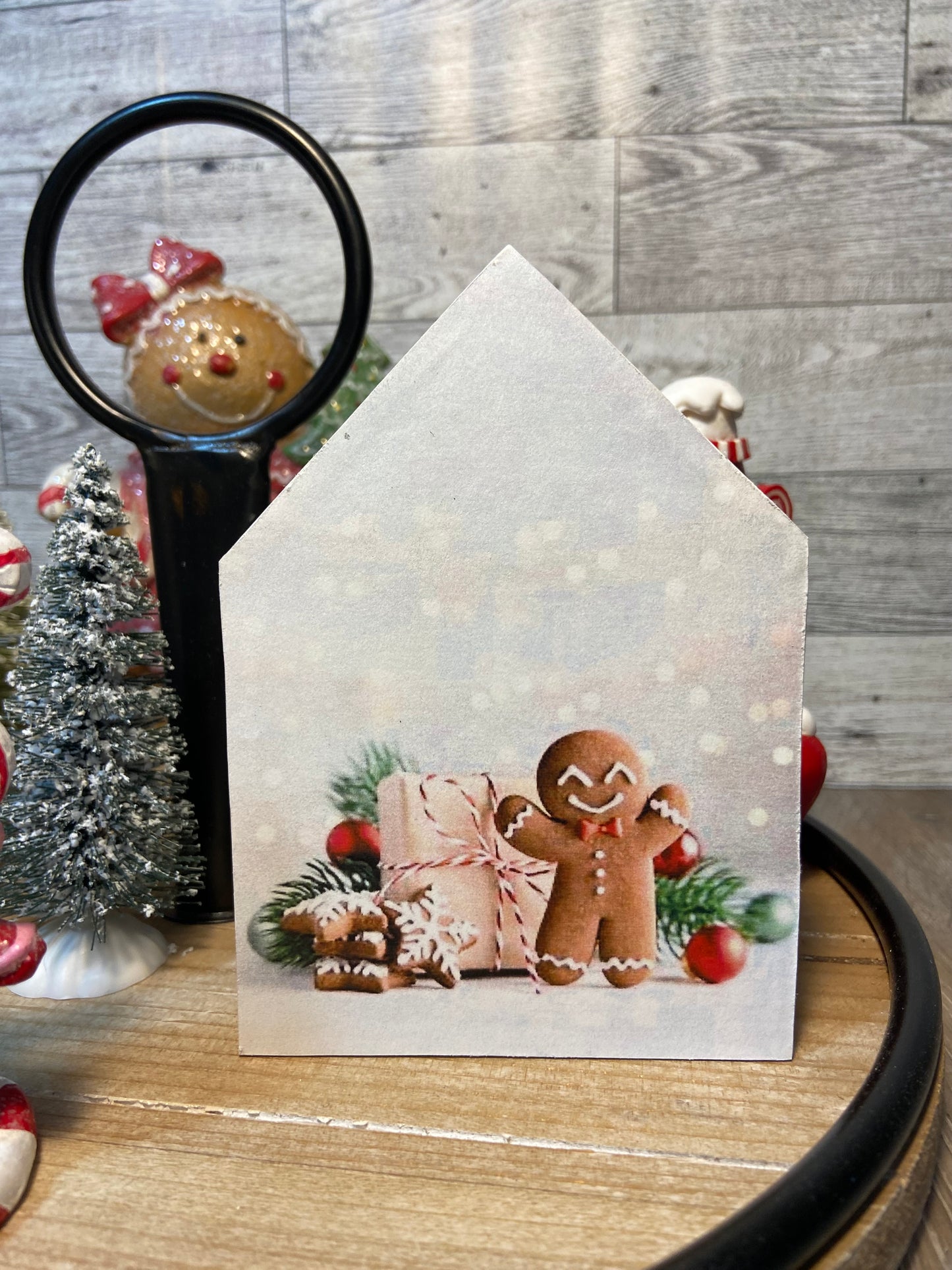 Gingerbread Man - Medium Tiered Tray House