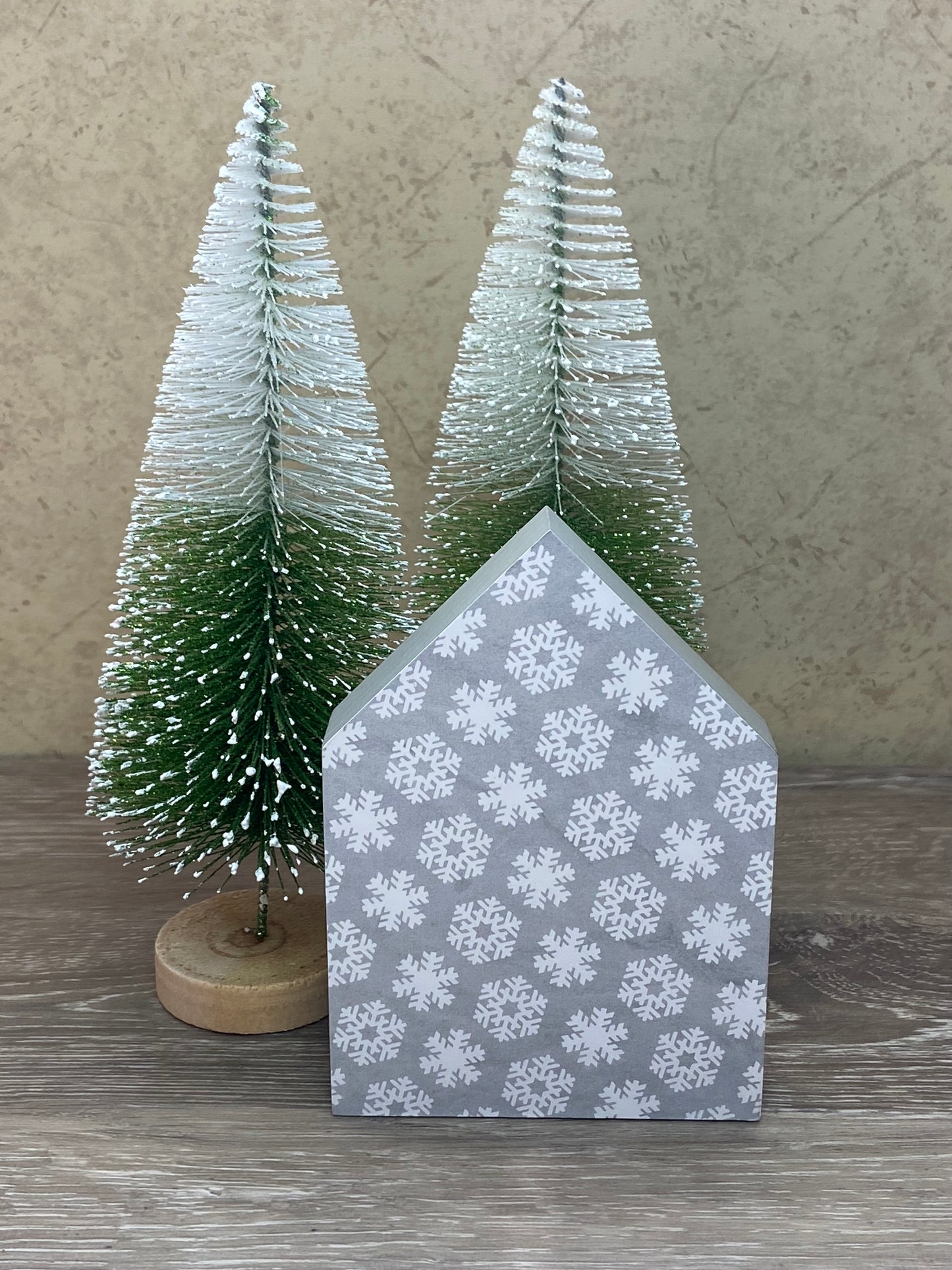 Snowflakes - Medium Tiered Tray House