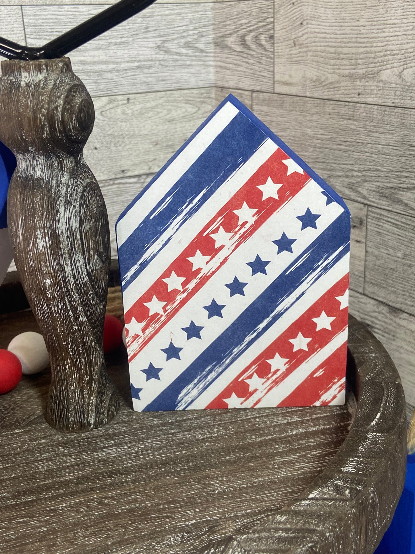 Stars & Stripes - Medium Tiered Tray House