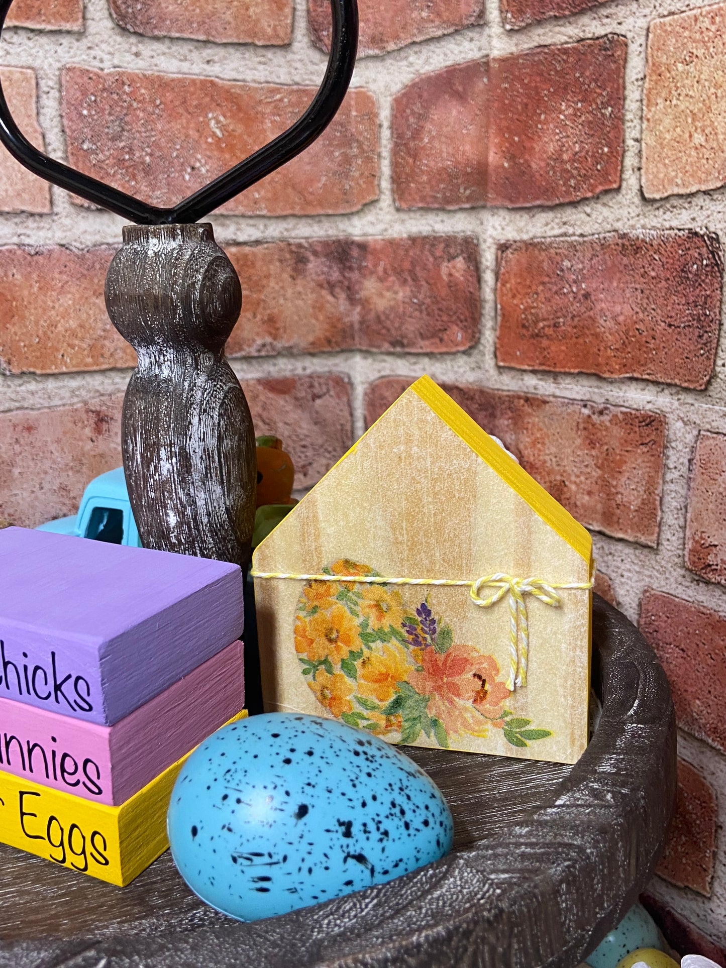 Egg and Flower - Small Tiered Tray House