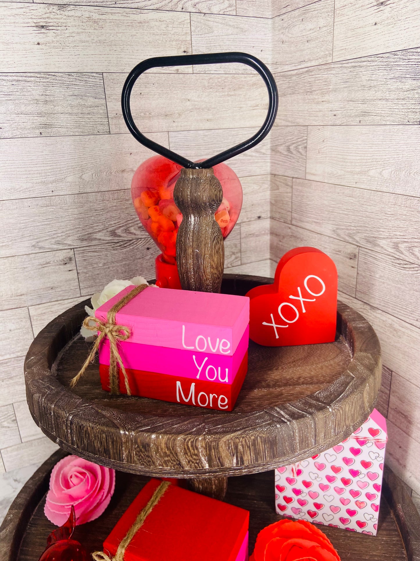 XOXO Heart - Tiered Tray Shelf Sitter