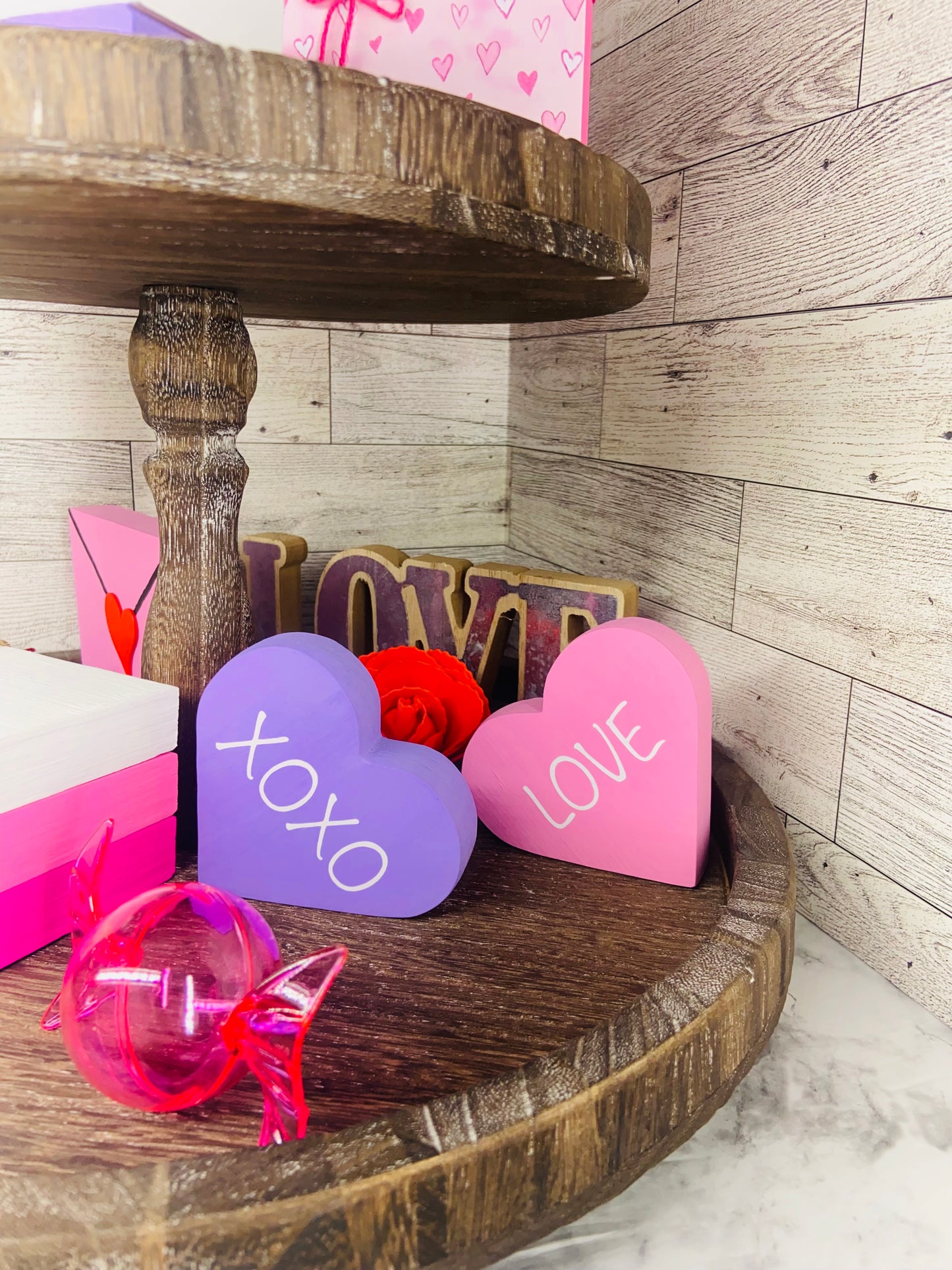 XOXO Heart - Tiered Tray Shelf Sitter