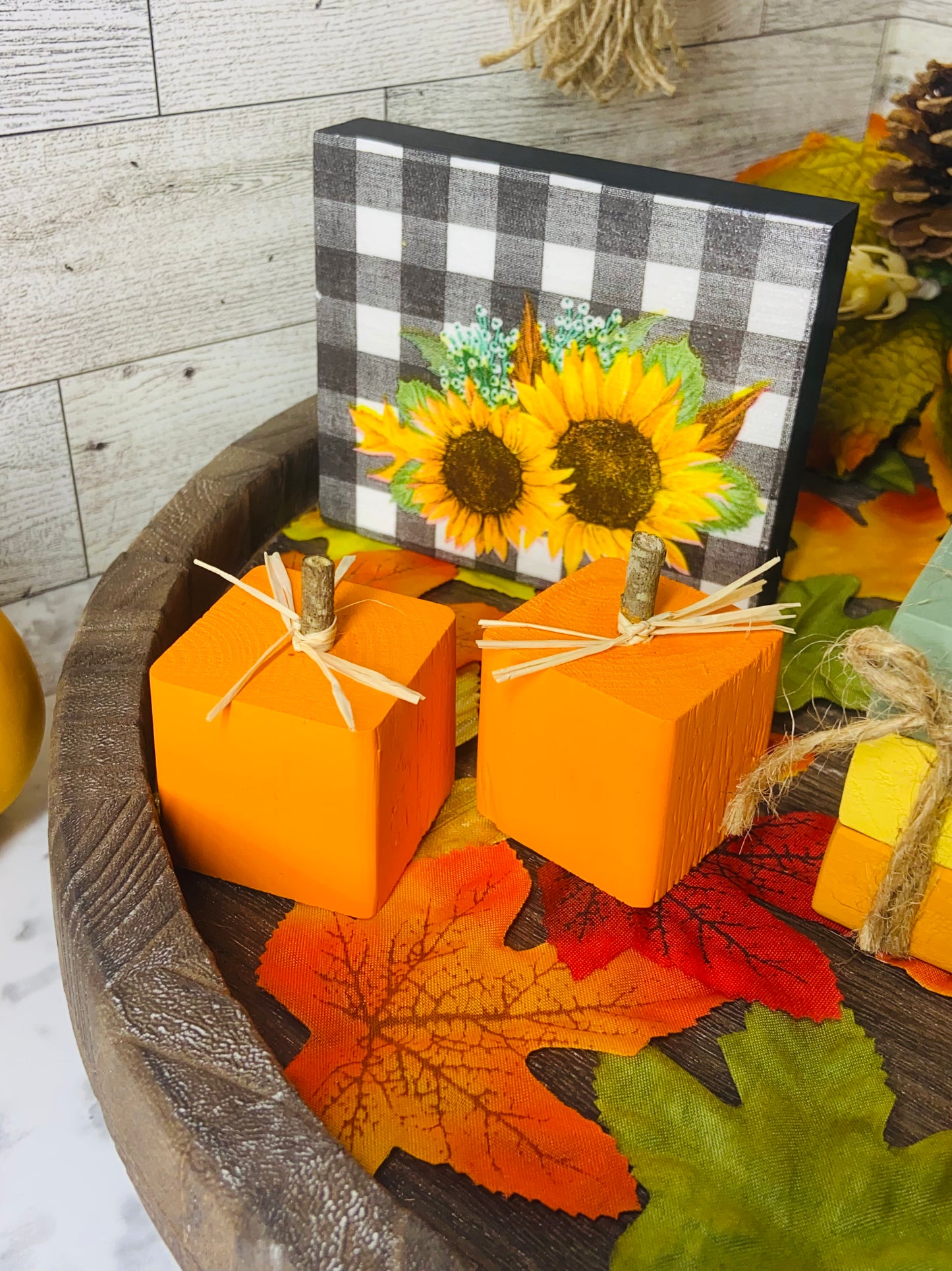 Sunflower - Tiered Tray Sign