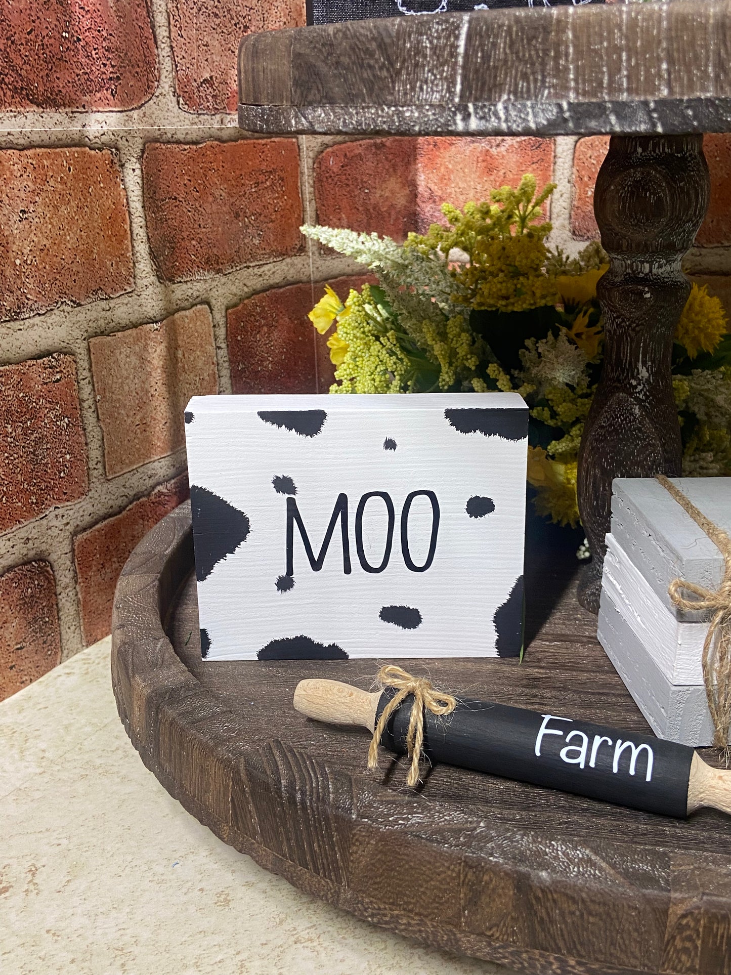 Moo - Farmhouse Sign