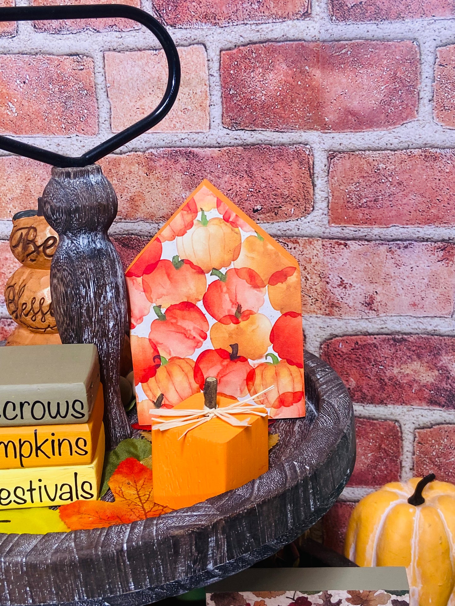 Pumpkins - Medium Tiered Tray House