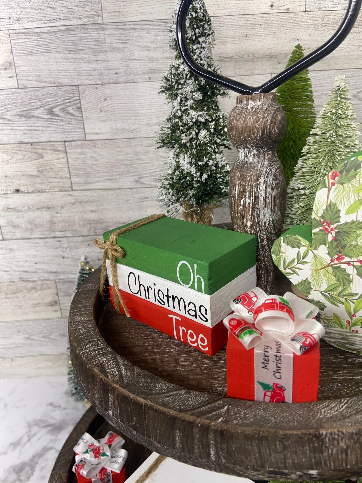 Oh Christmas Tree - Small Christmas Tiered Tray Book