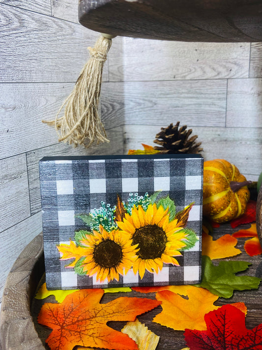 Sunflower - Tiered Tray Sign